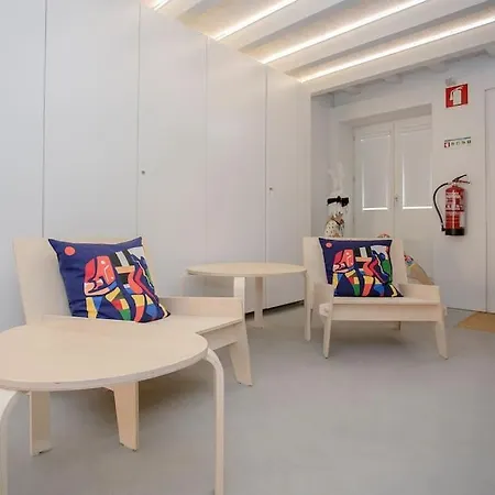 Downtown Cosy V Апартаменты